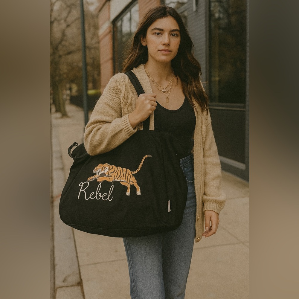 WILDFOX Black Tiger REBEL Large Zipper Tote | Biker Travel New with Tag MSRP $98